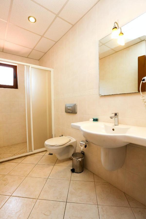 Gocek Unlu Hotel Bagian luar foto